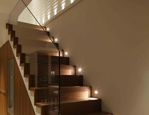 Освещение лестницы в частном доме